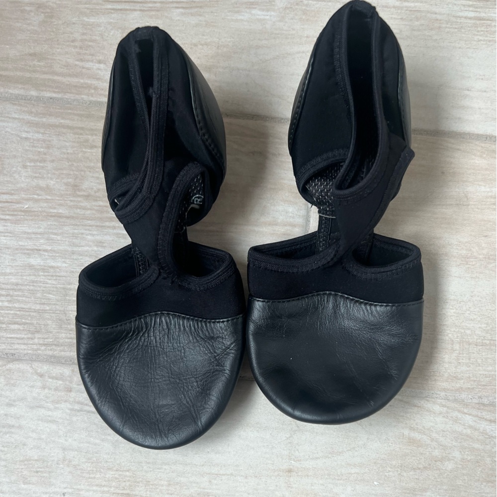 Capezio Black Character Dance Shoes
Worn literally once